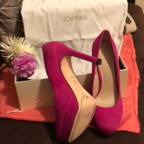 Joan&David- Gorgeous Pink, Suede Pumps - Picture 3 of 4